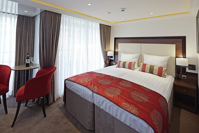 Accommodation on MS William Shakespeare